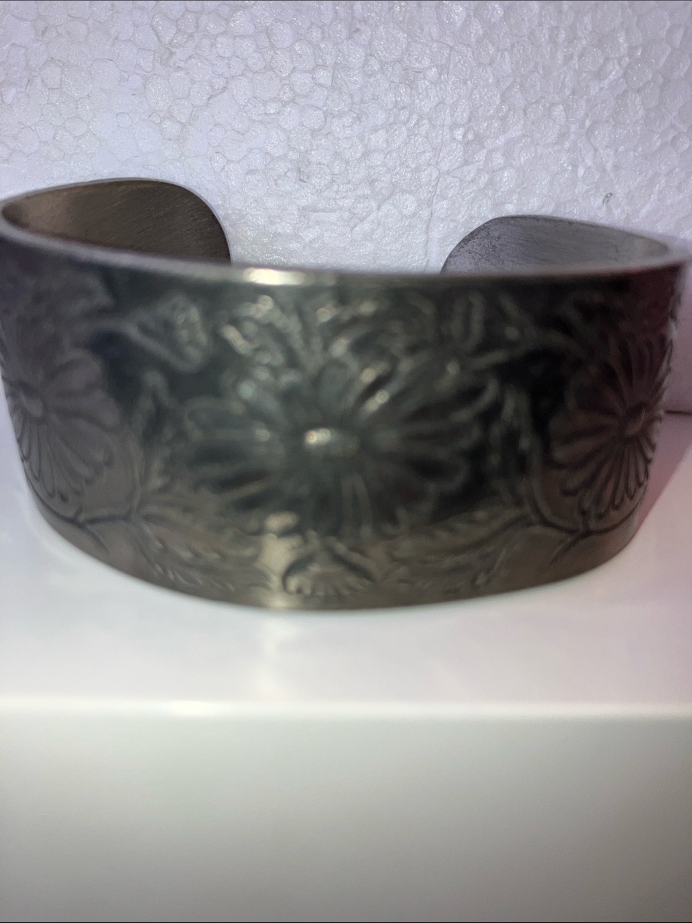 Floral Engraved Metal Cuff Bracelet - Dark Gray